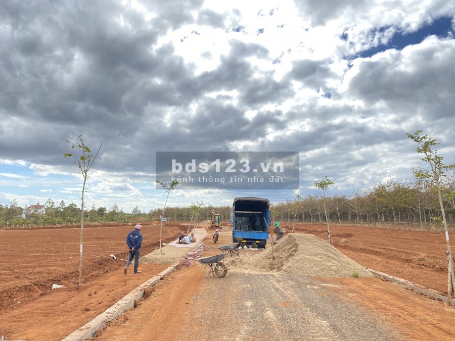 Bán đất liền kề hồ ia ring, khu công nghiệp nam pleiku giá rẻ tri ân khách hàng cuối năm chiết khấu cực cao.
