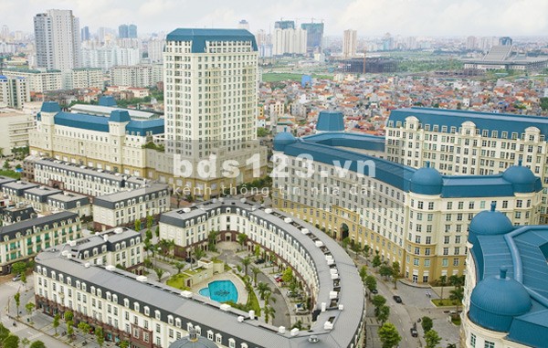 Cần bán gấp căn hộ chung cư Đình Thôn tại tòa E1. DT 86,4m2, 3PN, 2 WC