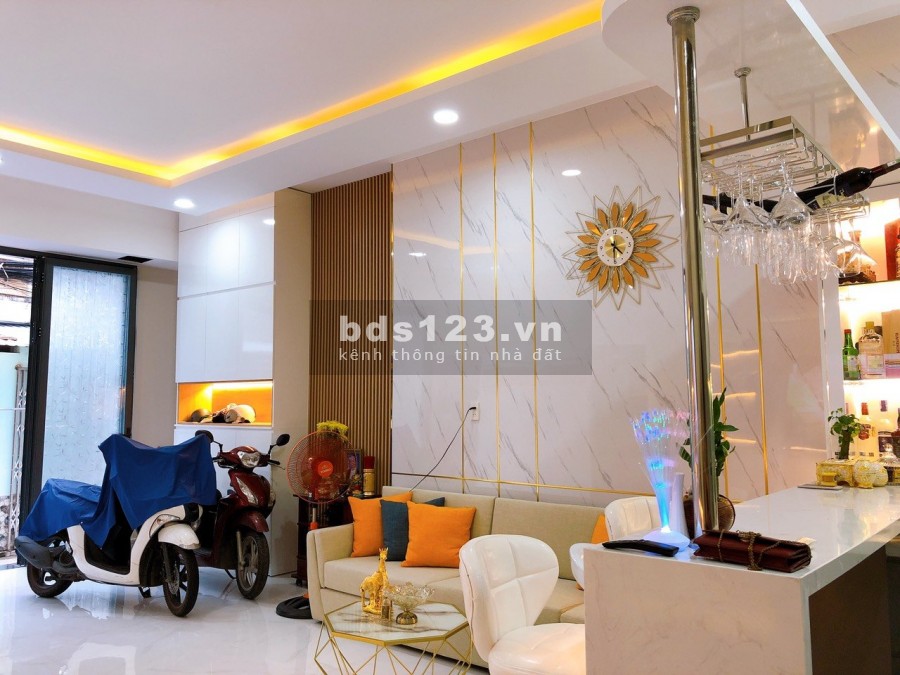 Nhà (5*10m/4lầu) hẻm 141 đường Tám Danh P4 Q8 - Mr Hiếu