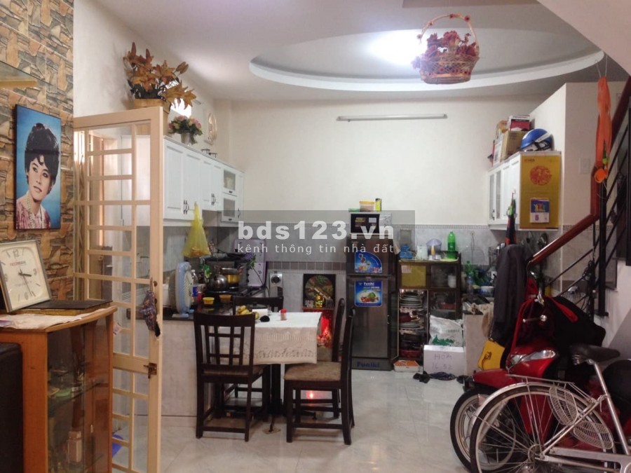 HXH Hoàng Hoa Thám Phú Nhuận DT40m2 4 Tầng Giá 6 Tỷ Hơn