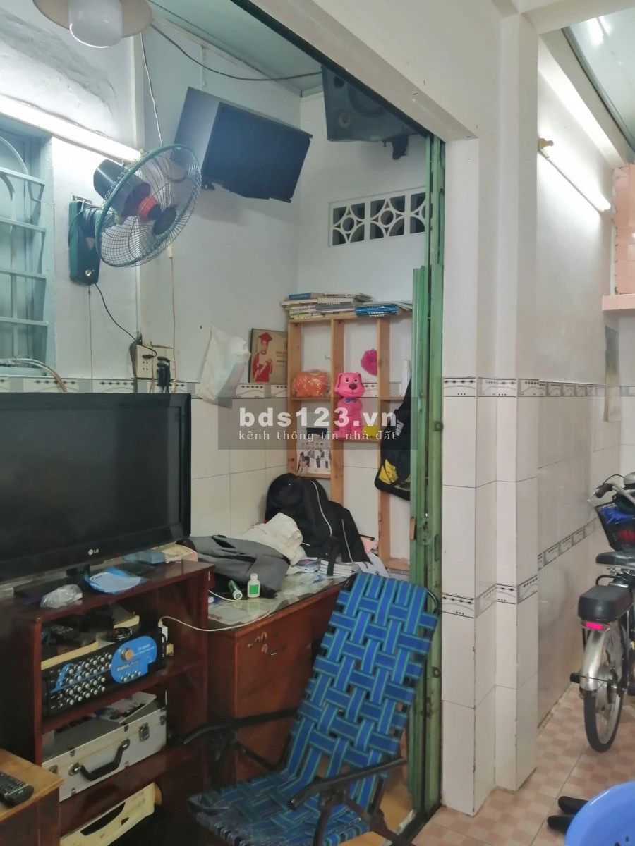 Bán gấp nhà chính chủ lũy bán bích 46m2 giá 3 tỷ500.
