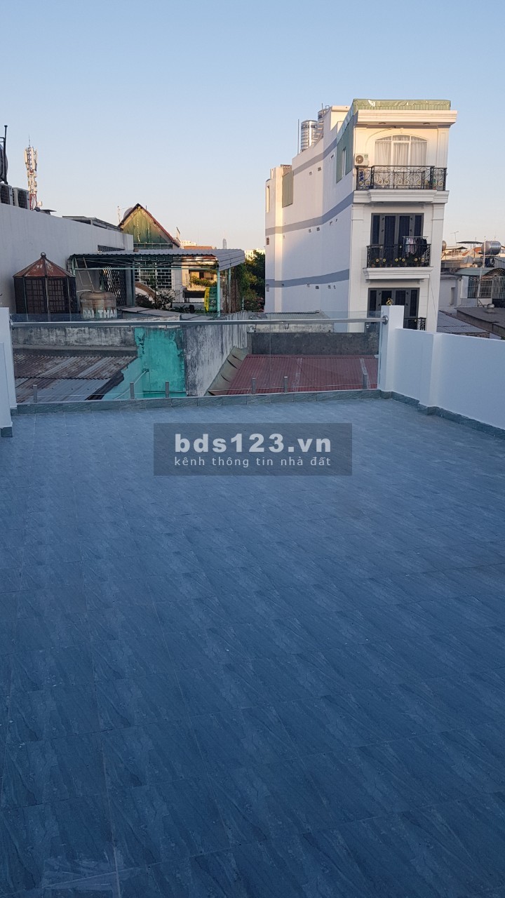 Nhà mặt tiền Nguyễn Hiền, Q3, 3.8 x 16m, 4 tầng, giá 5.7 tỷ
