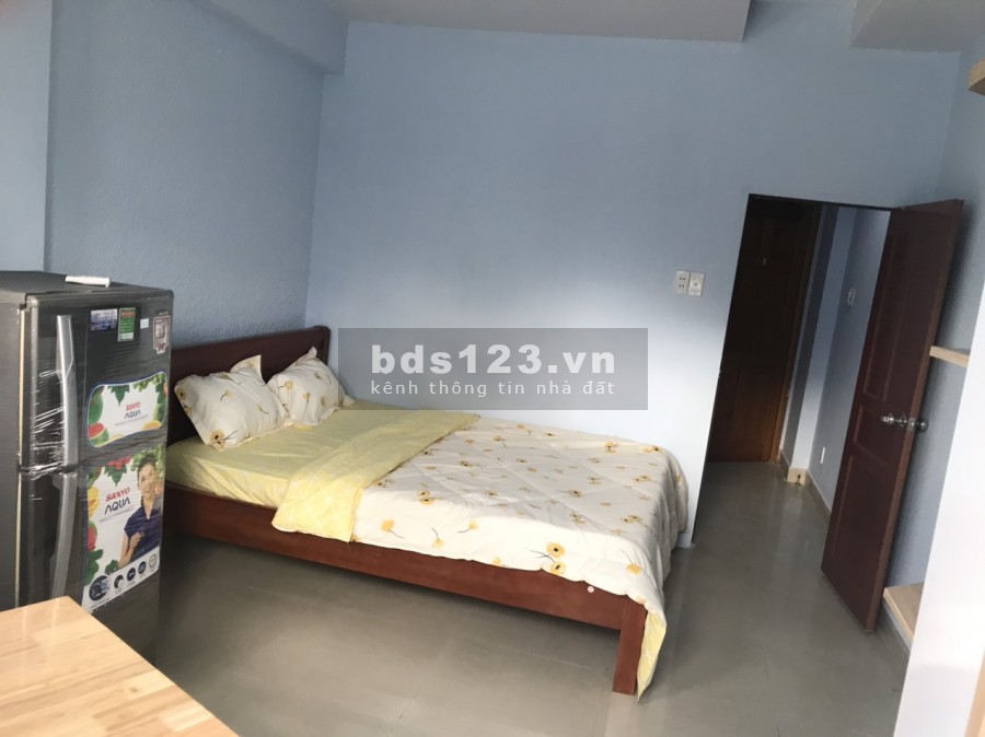 Nhà 5p, 5 wc, bếp, 2 sân thượng, Trần Quang Diệu. Phù hợp ở