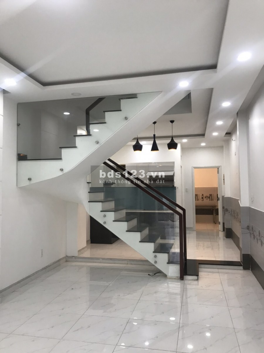 Cần bán GẤP nhà HXH Lê Đức Thọ, P6, Gò Vấp, 4x16m, 1 trệt, 1 lầu, 5.35 tỷ