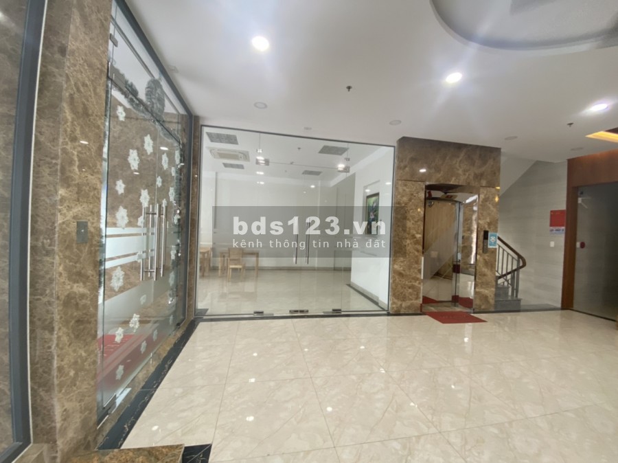 Cho thuê văn phòng mới xây, hiện đại 50m2 Quận Tân Bình