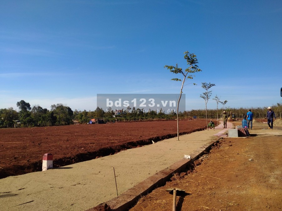 Bán đất liền kề hồ ia ring, khu công nghiệp nam pleiku giá rẻ tri ân khách hàng cuối năm chiết khấu cực cao.