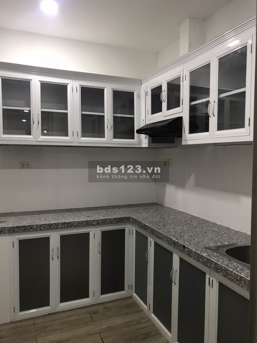 Cần bán căn hộ An Phú Quận 6 diện tích 96m2, 3pn, 2wc tầng cao, view thoáng, sổ chính chủ
