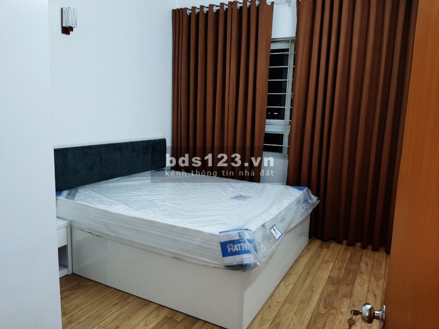 Cho thuê Chung cư 137 Nguyễn Ngọc Vũ 2 ngủ full 10.5 triệu. Lh 0377983070