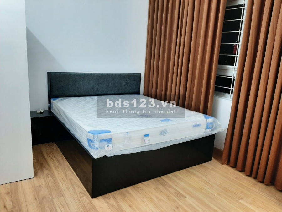 Cho thuê Chung cư 137 Nguyễn Ngọc Vũ 2 ngủ full 10.5 triệu. Lh 0377983070