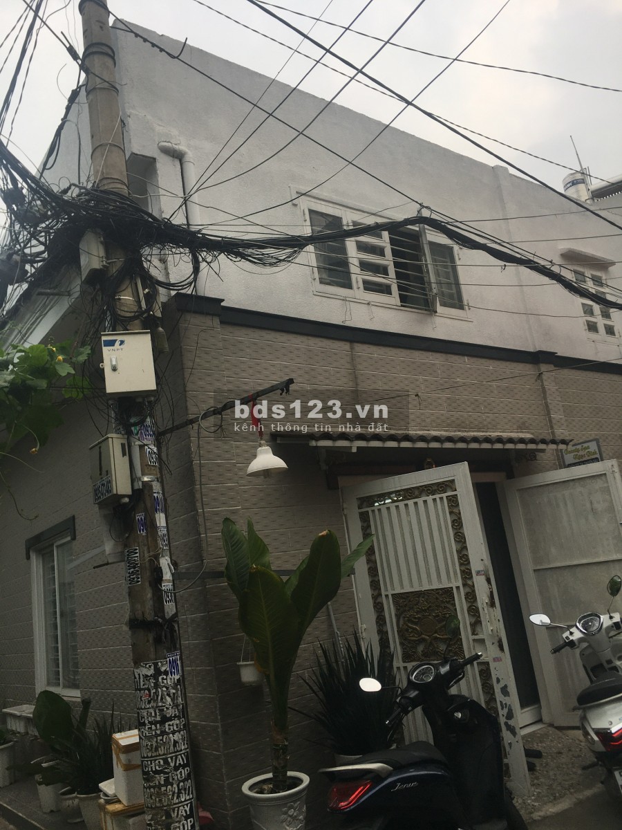 Bán nhà 2 lầu Nguyễn Văn Lượng Gò Vấp giá chỉ 4.4 tỷ. HXH, DT(7 x 8.5).