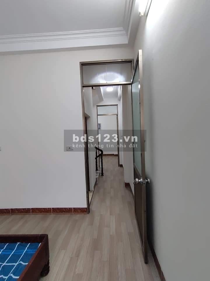 Hai Bà Trưng, Ô Tô đỗ cửa, kinh doanh, mặt tiền 5M, 23Mx4T. Giá 2.85 tỷ