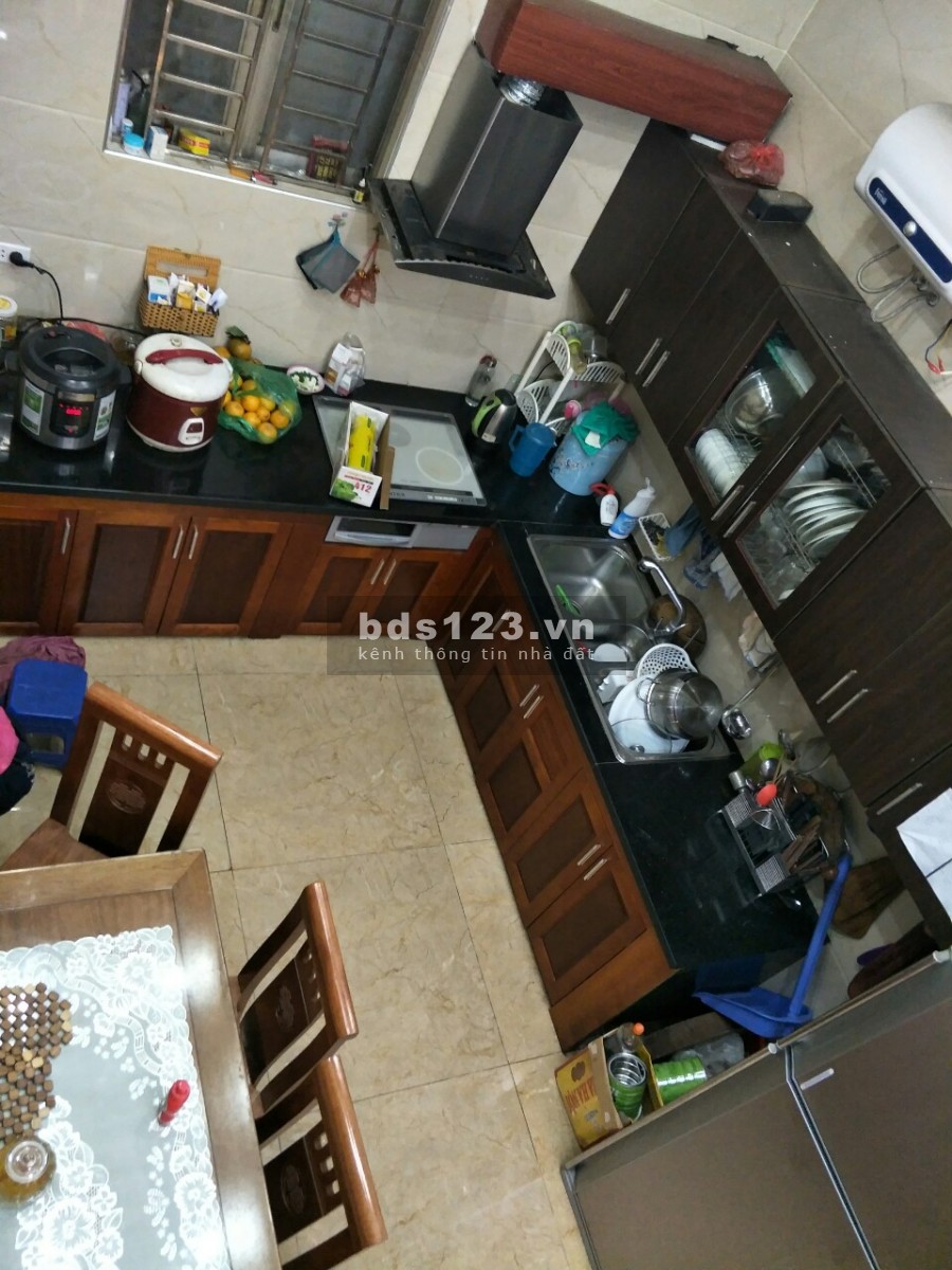 Cần bán gấp nhà mặt Phố Lệ Mật 65m2 x 4 tầng, 4.5m, Giá 6.35 tỷ, Kd, Vỉa hè.