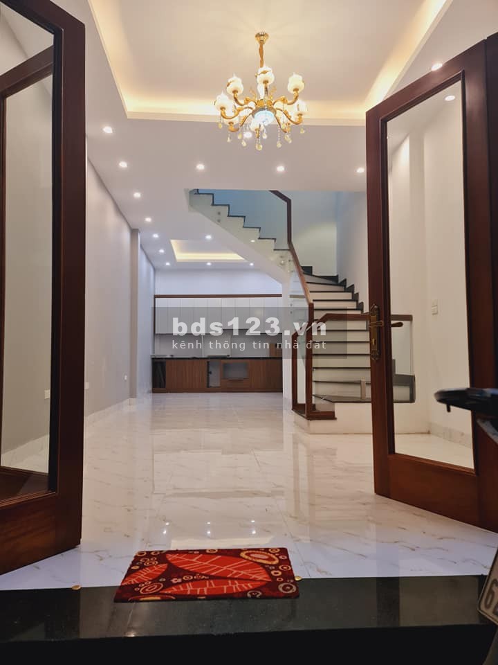 BÁN NHÀ TRƯỚC TẾT MINH KHAI 5 TẦNG 50M2 MT4 MÉT 4.1 TỶ
