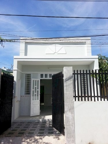 Định cư qua úc nên cần bán lại căn nhà cấp 4