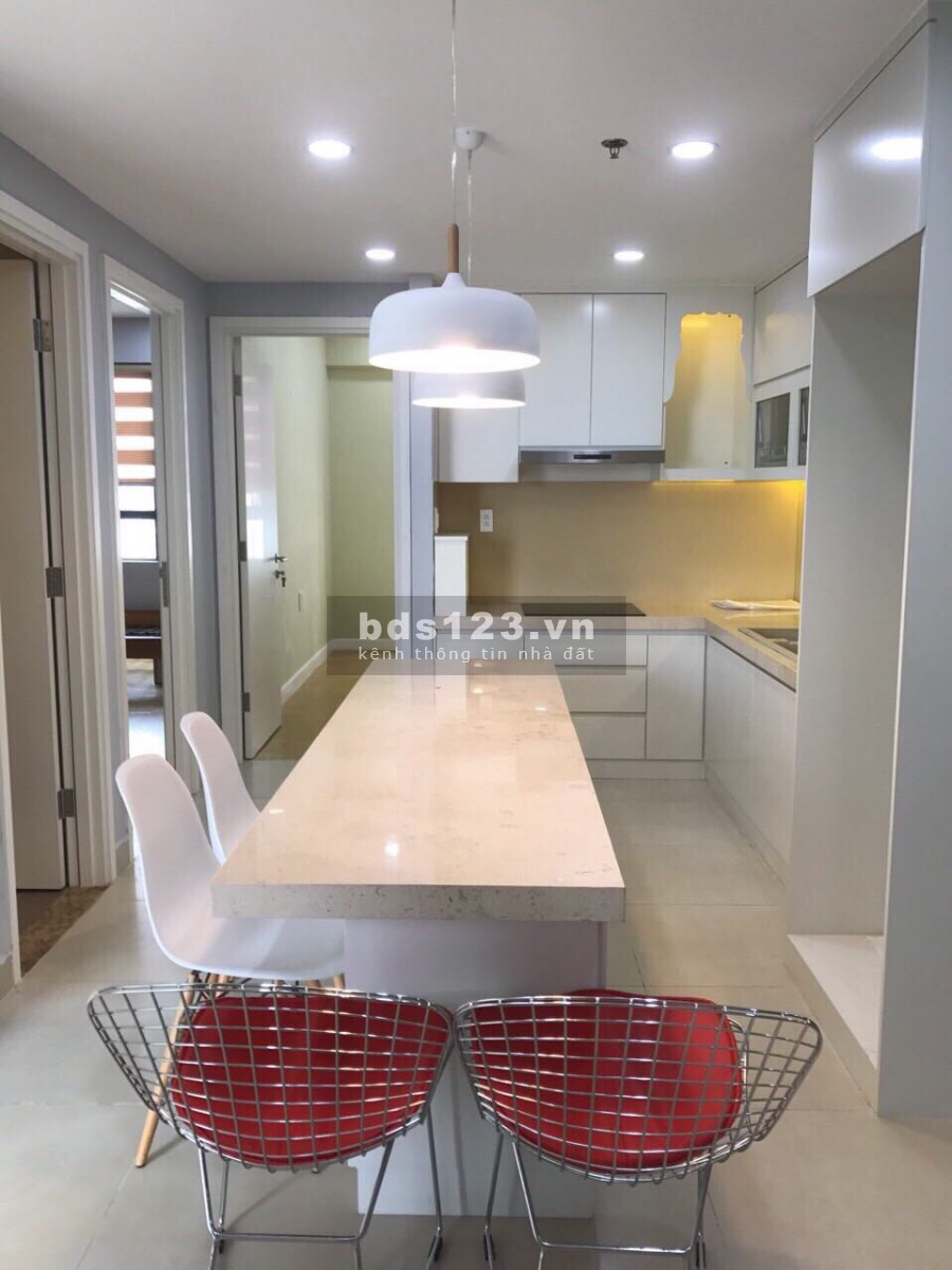 Chủ nhà gửi bán căn góc 2 Phòng ngủ nội thất xinh xắn - View sông thoáng mát, yên tĩnh.