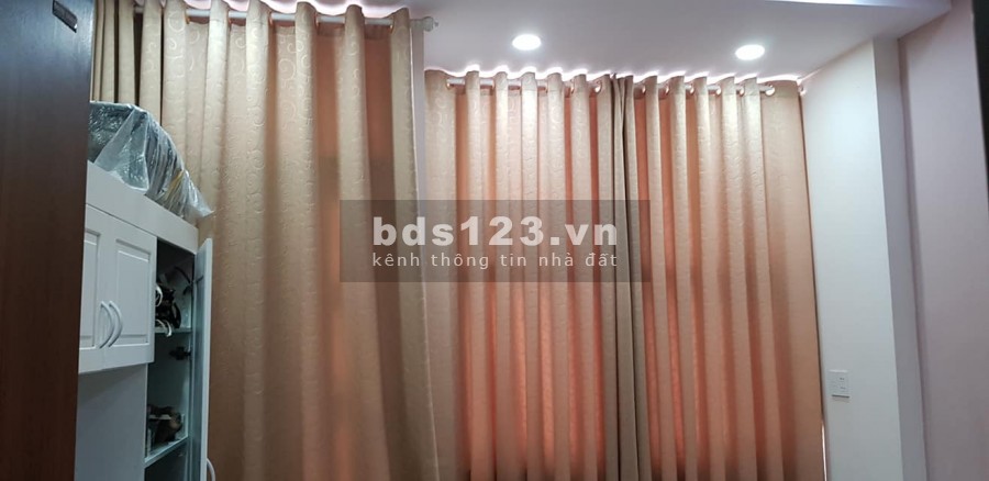 Bán nhà Lý Thái Tổ, P 9,Quận 10, DT 31m, 3 tầng. Giá TL 4,5 tỷ.