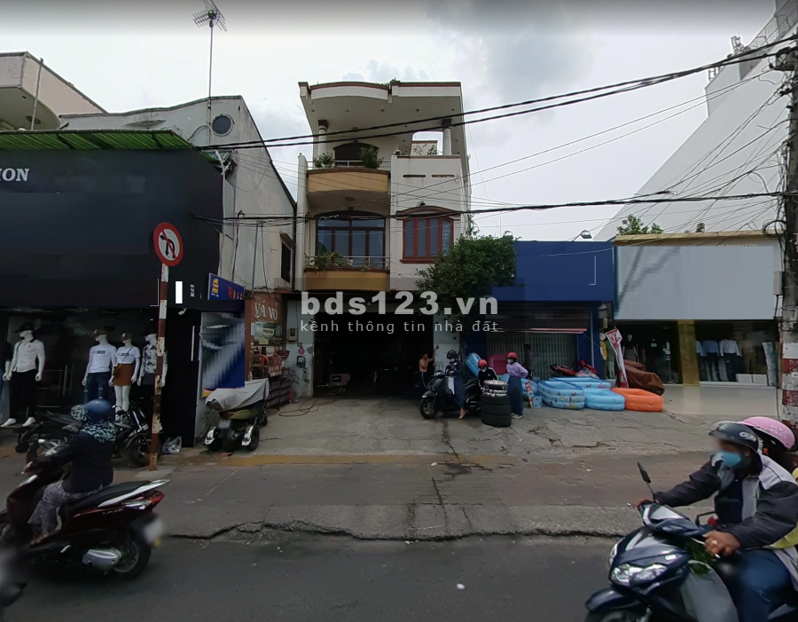 Nguyễn Văn Luông dt 5 x 14 trống tuyến đường tấp nập