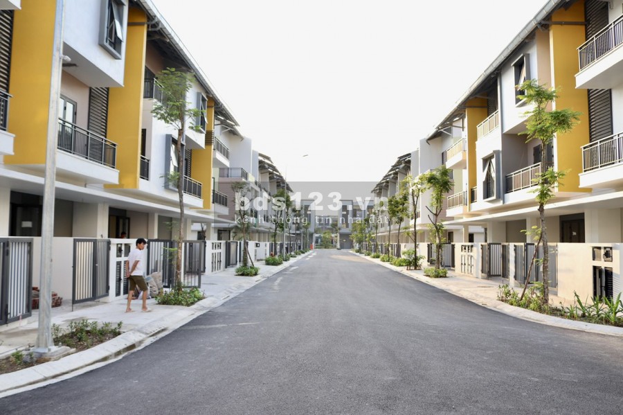 Cần bán căn liền kề T2, giá rẻ nhất thị trường