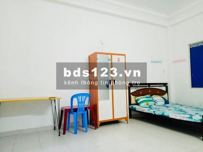 Phòng SÂN BAY 27m2, bếp nấu ăn, Full Nội Thất, giờ tự do, 4TR
