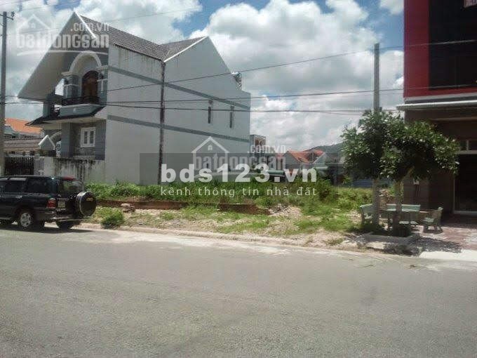 Chính chủ cần bán lô đất MT Cao Triều Phát,Tân Phong, Quận 7. SHR, giá chỉ 2.8ty/nền 90m2. XDTD. BAO VAT
