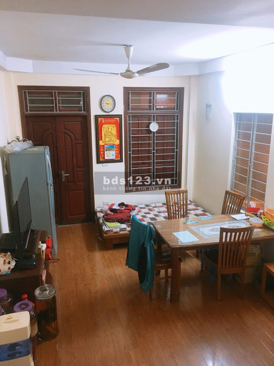 Chính chủ bán nhà 4T x 30m phố Yên Lãng, Đống Đa, giá 2 tỷ, 0902556333