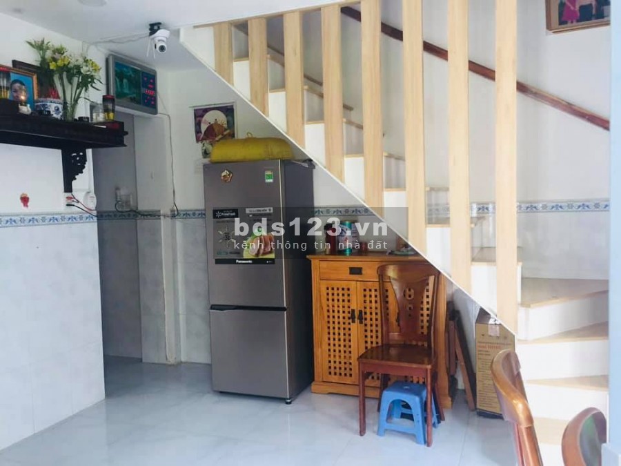 Bán gấp nhà hẻm 6m Cầu Xéo, Tân Phú, 4mx8m, 2 tầng, 3PN, 3 tỷ, 0932678040