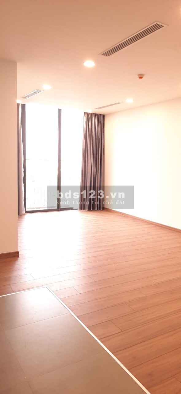 Căn hộ 2 phòng ngủ, cc Eco Green Sài Gòn, view thành phố, dtd 65m2, giá 4 triệu/m2, 0945822716