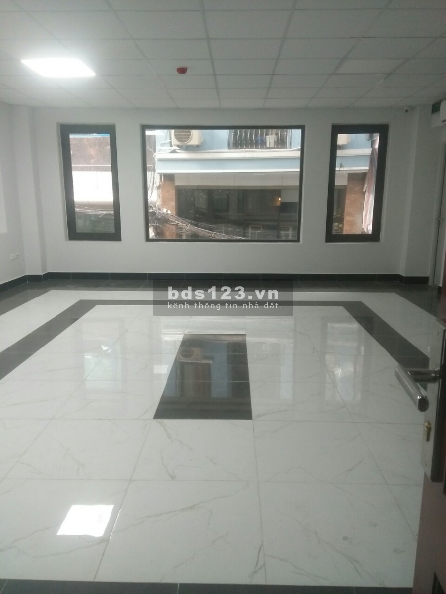 Bán nhà sổ đỏ 52m2 khu phân lô cho cán bộ, phố Trịnh Đình Cửu Nhà đã xây 4 tầng,