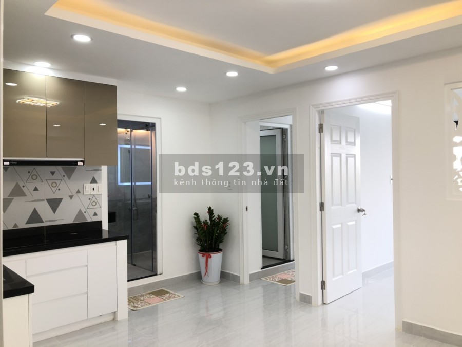 Bán gấp căn 2PN + 2WC 52m2 chung cư Miếu Nổi mặt tiền đường Trường Sa, P3, Quận Bình Thạnh, giá 2.72 tỷ