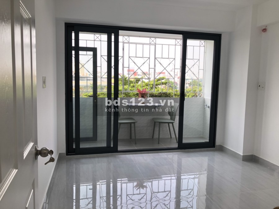 Bán gấp căn 2PN + 2WC 52m2 chung cư Miếu Nổi mặt tiền đường Trường Sa, P3, Quận Bình Thạnh, giá 2.72 tỷ