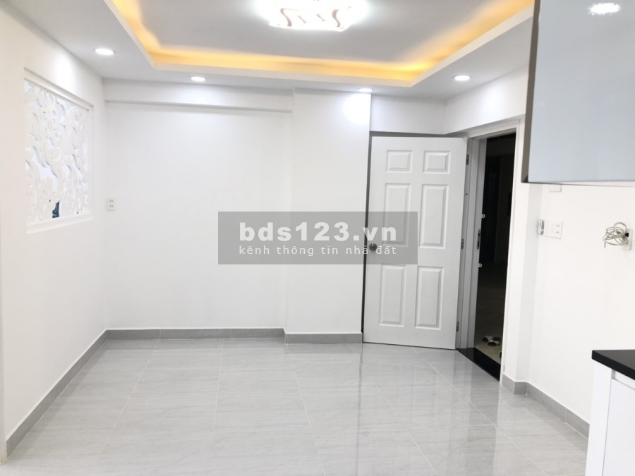 Bán gấp căn 2PN + 2WC 52m2 chung cư Miếu Nổi mặt tiền đường Trường Sa, P3, Quận Bình Thạnh, giá 2.72 tỷ