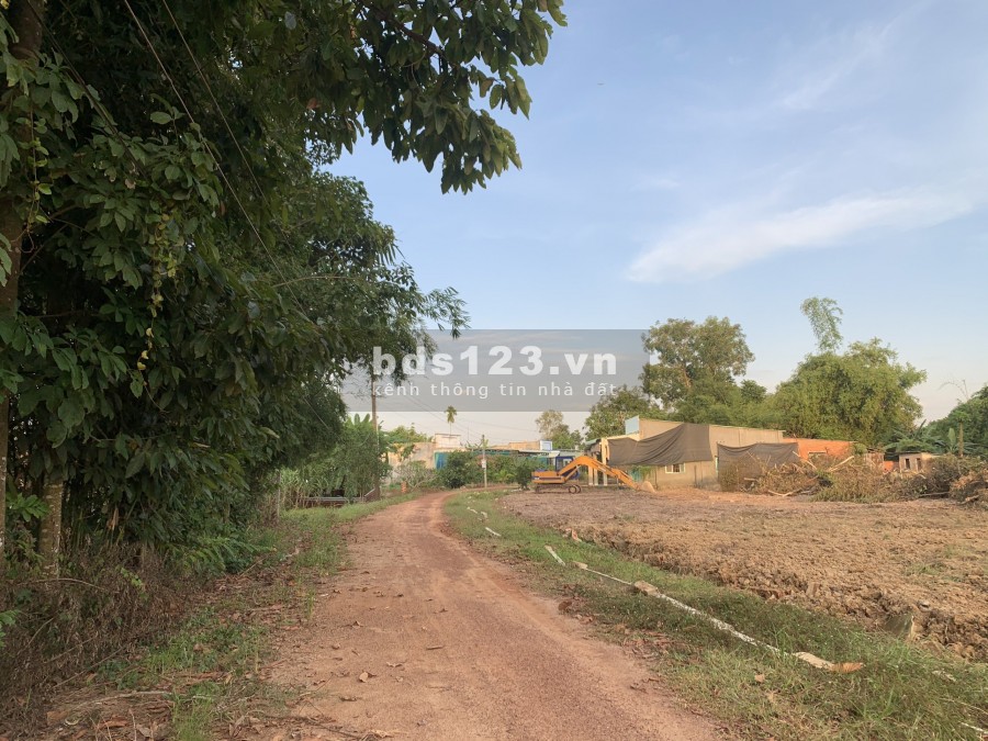 Bán đất gần cầu vượt Xuyên Á Gò Dầu