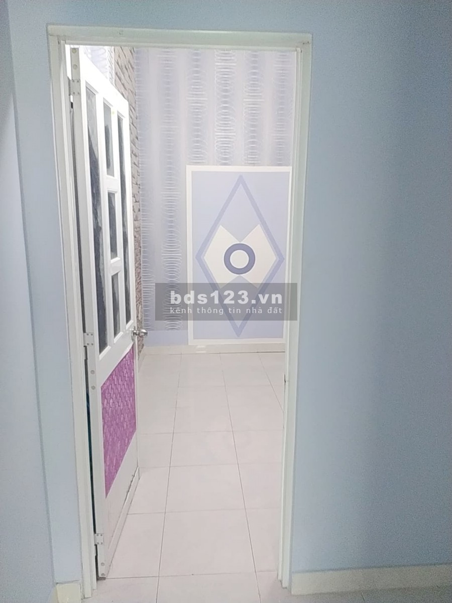 Bán nhà Âu Cơ, Quận Tân Bình, 30m2, 1T1L, HXH cách nhà 20 m