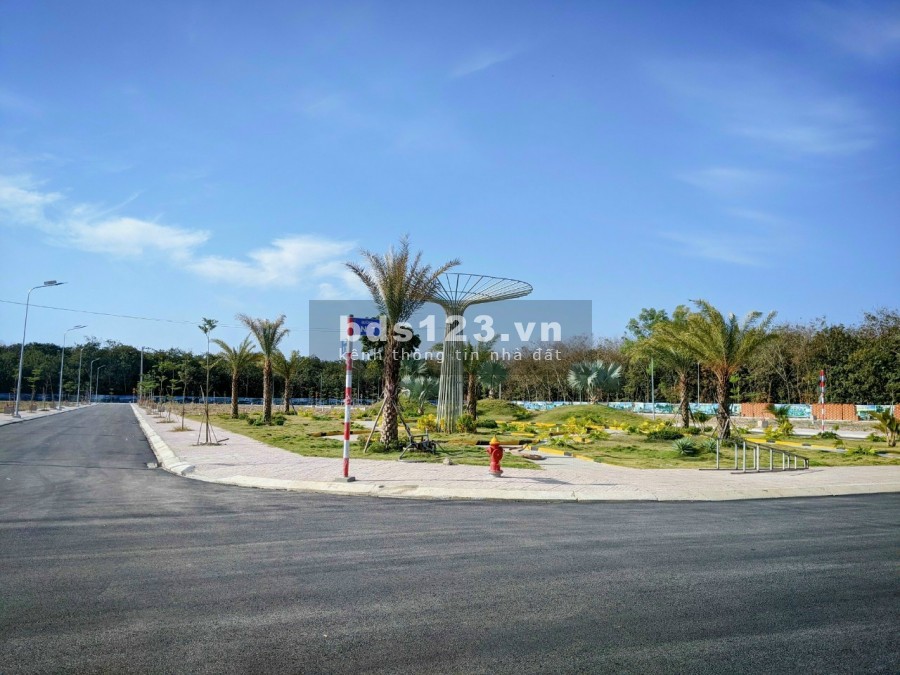 Golden City còn vài lô. Quý khách nhanh chóng liên hệ em để sở hữu vị trí đẹp như mơ.