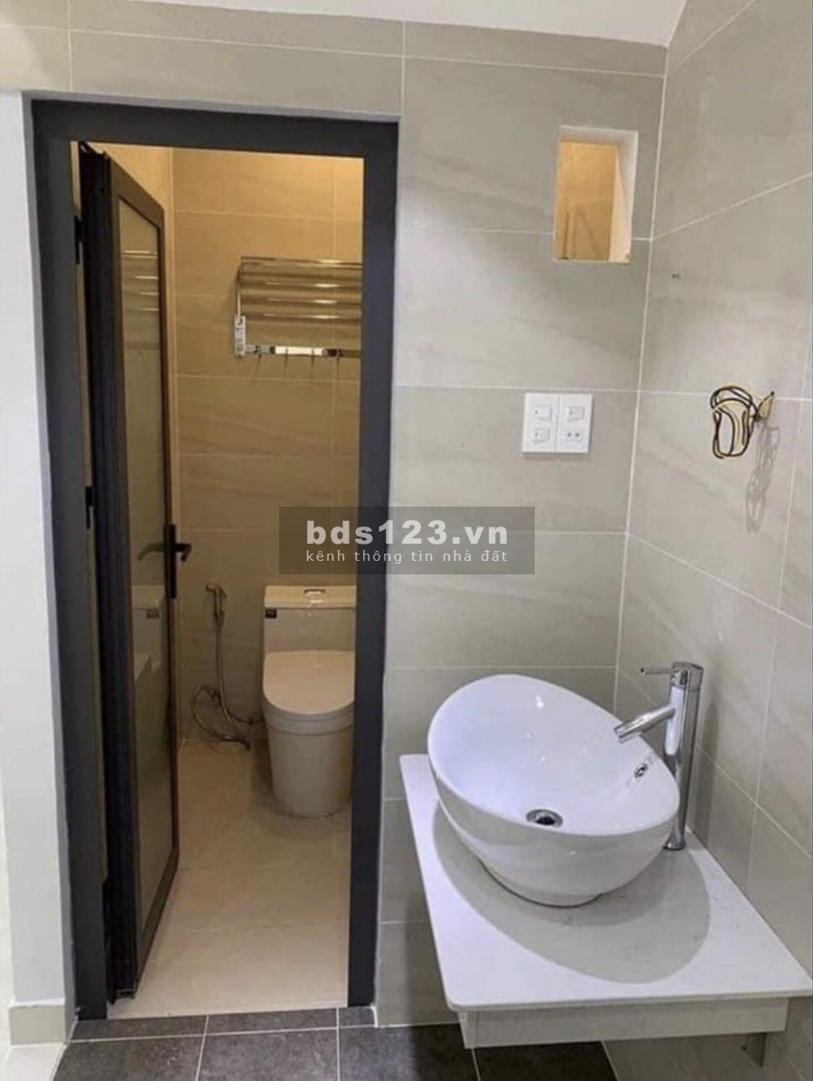 Cuối năm kẹt tiền bán gấp gấp, báo phí sang tên