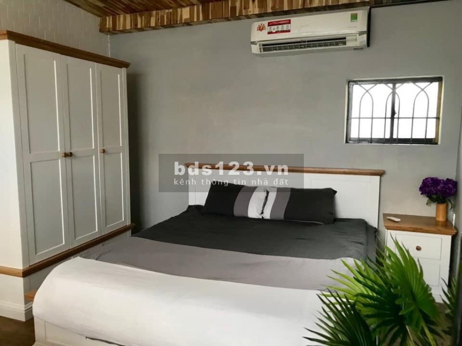 Nhà mặt tiền hẻm xe hơi kinh doanh Bành Văn Trân gần Cách Mạng tháng 8, giá rẻ.0909484131