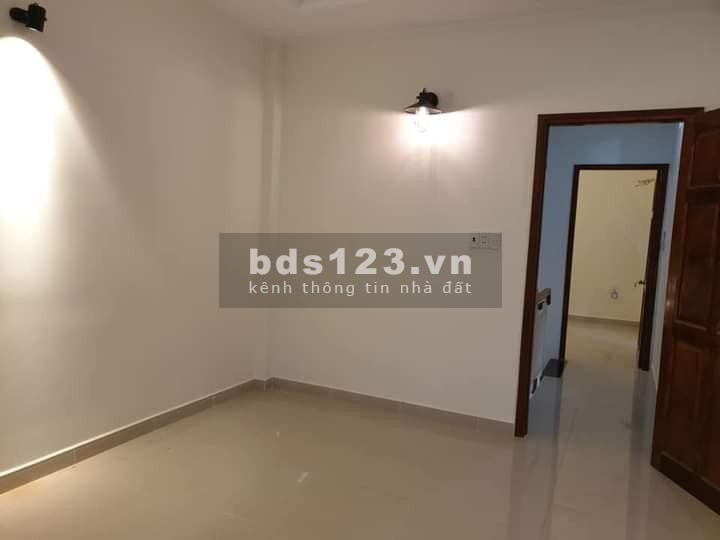 Nhà 1T2L Phường Hiệp Bình Phước, Thủ Đức thích hợp làm văn phòng công ty