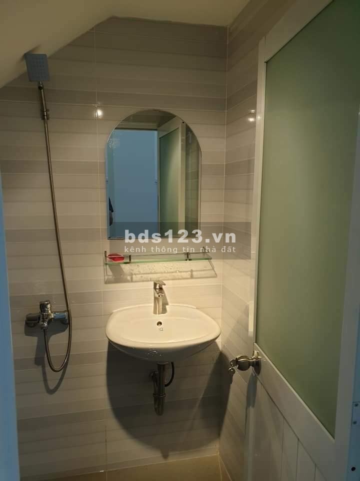 Nhà 1T2L Phường Hiệp Bình Phước, Thủ Đức thích hợp làm văn phòng công ty