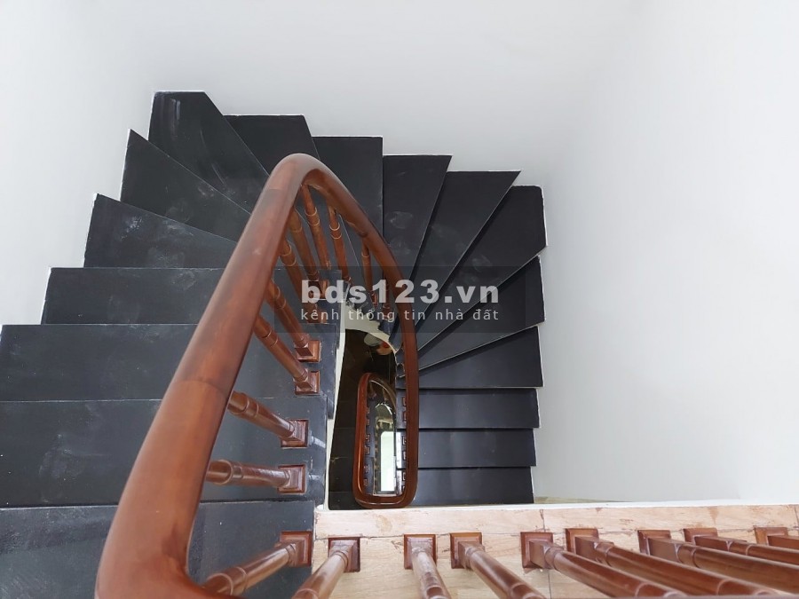 Bán Nhà Thạch Bích, Bích Hòa, Thanh Oai, 40m2 mt 4.3m, xây mới 4 tầng, 4 Ngủ, nở hậu giá chỉ 1.4 Tỷ