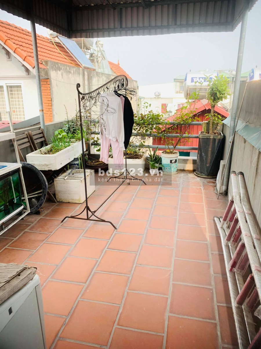 BÁN NHÀ Ngọc Thụy, 35m2 5T 4 ngủ, Gần Mặt Phố, ô tô Đỗ Cửa