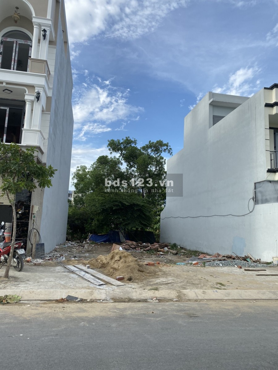 Cần tiền ăn tết bán lô đất mặt tiền, giá rẻ,Đối diện Bệnh viện Chợ Rẫy 2.