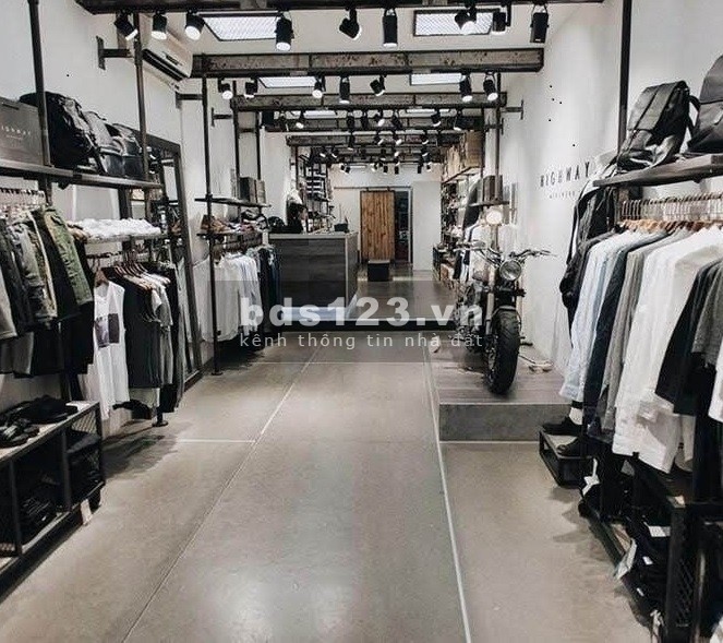 Nhà mặt Hồ Xã Đàn - Hồ Đắc Di, Ở kết hợp Kinh Doanh sầm uất phố Ôtô