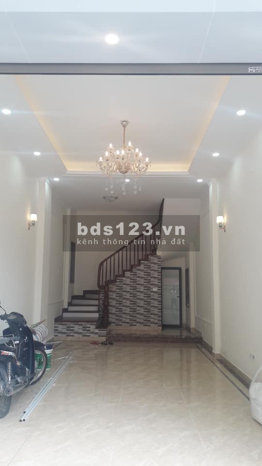MP Yên Bình, Hà Đông, Ô Tô Kinh Doanh, 5 Tầng giá 5.5 tỷ, Lh 0902083139
