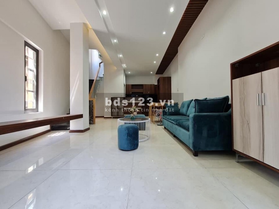 Bán nhà HBG đường Âu Cơ, Quận Tân Bình, 1T2L tặng toàn bộ nội thất cao cấp