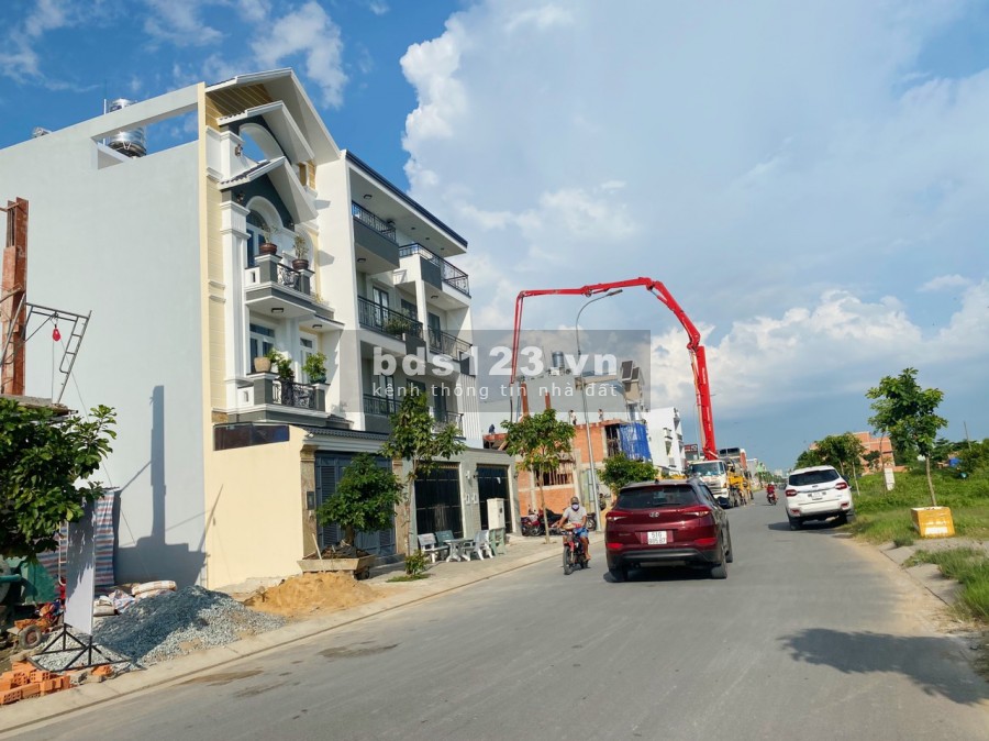 Chính chủ bán đất MT đường Số 7, Tên Lửa, Bình Tân, DT 84m2, có SHR, sang tên ngay