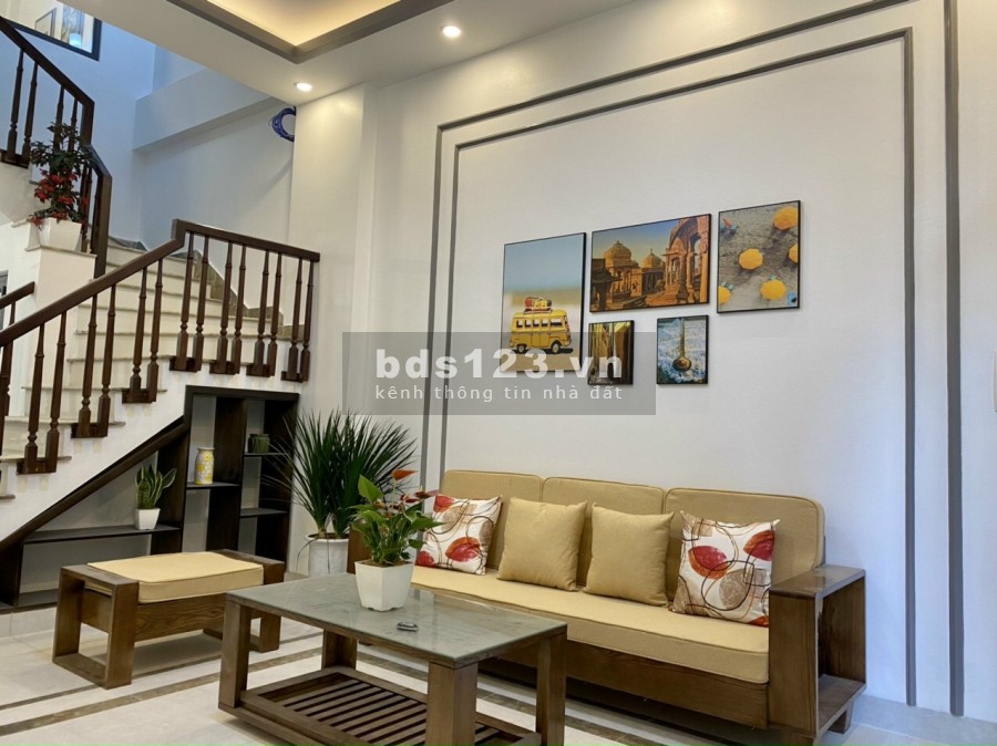 Bán căn nhà 3 tầng đường Điện Biên Phủ, TP Hải Dương, 42.4m2, 1 tỷ 650 triệu