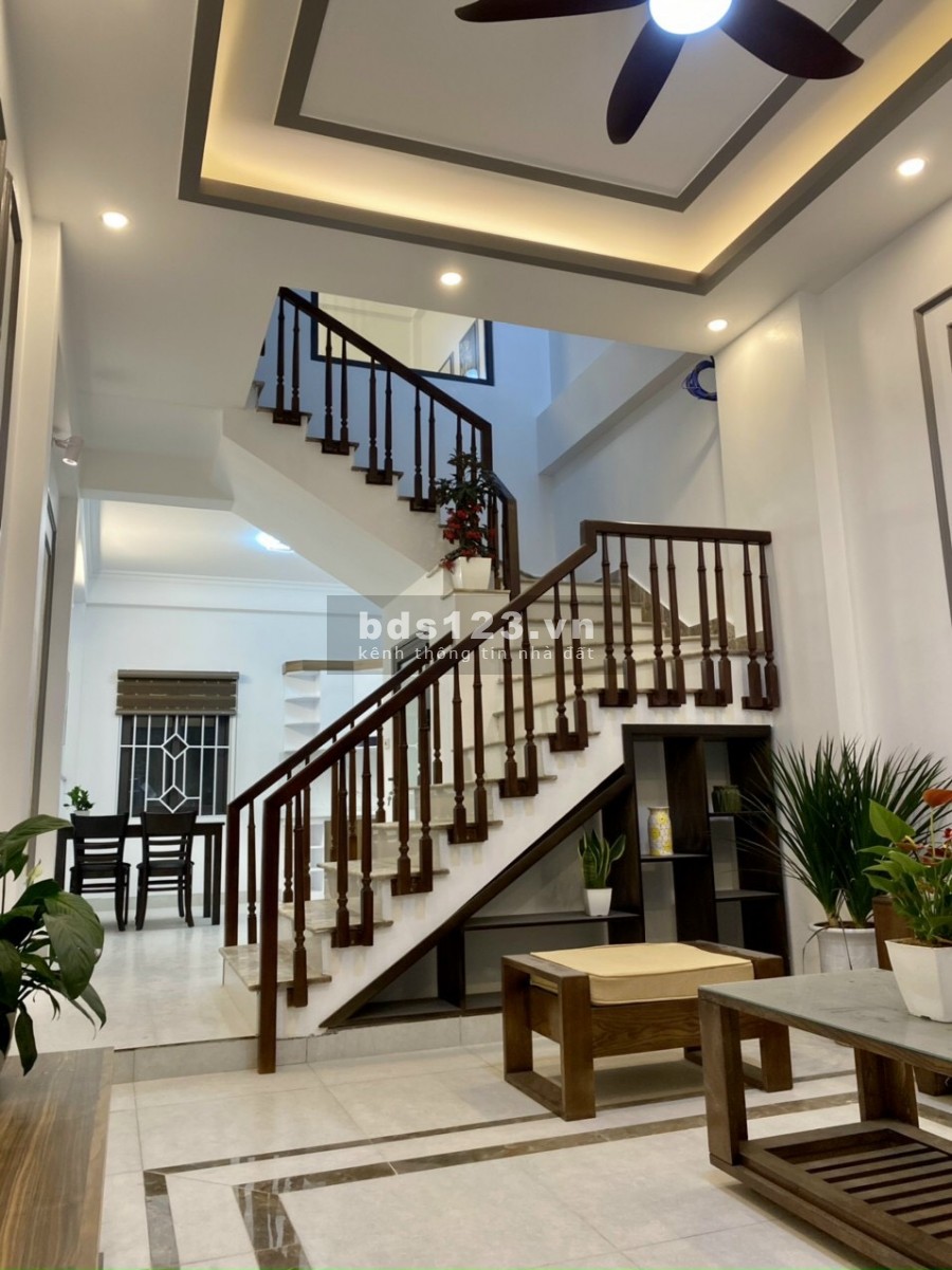 Bán căn nhà 3 tầng đường Điện Biên Phủ, TP Hải Dương, 42.4m2, 1 tỷ 650 triệu