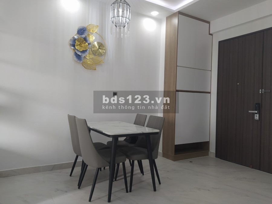 Cho thuê căn hộ Midtown M7, 2 PHòng ngủ, 80 m2. View đông nam. Giá thuê 15 triệu/tháng