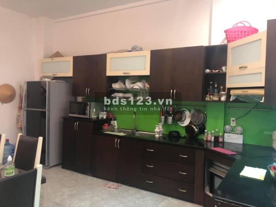 Hàng ngộp chỉ bán trong 14 ngày trước tết, Dương Quảng Hàm, đường 8m, LH0909484131