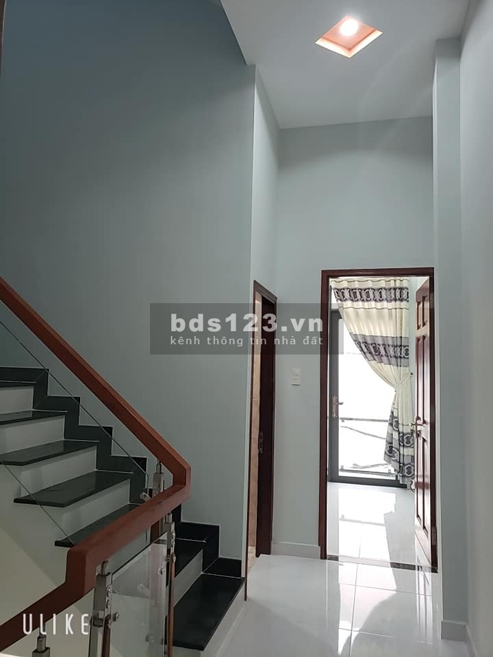 Nhà mặt tiền sát bên Nguyên Hồng P1, Gò Vấp, dt 136m2 chỉ 8 tỷ 9